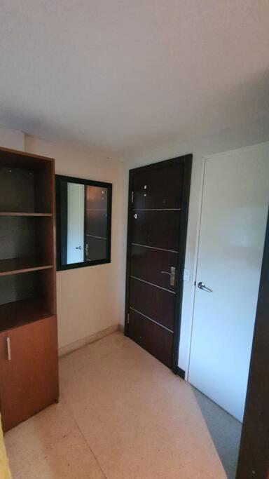 R.1101 Lindo Estudio Ejecutivo, Privado Y Centrico. Apartment
